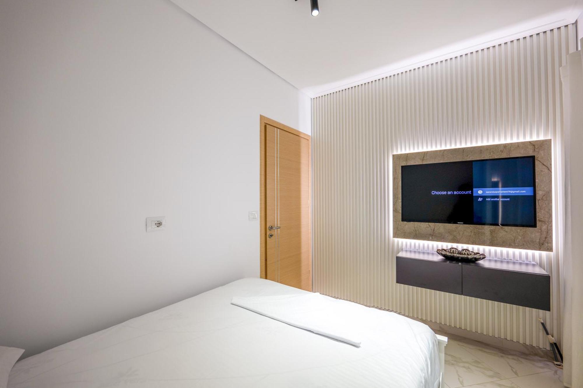 Mato Luxury Apartments Sarandë Buitenkant foto
