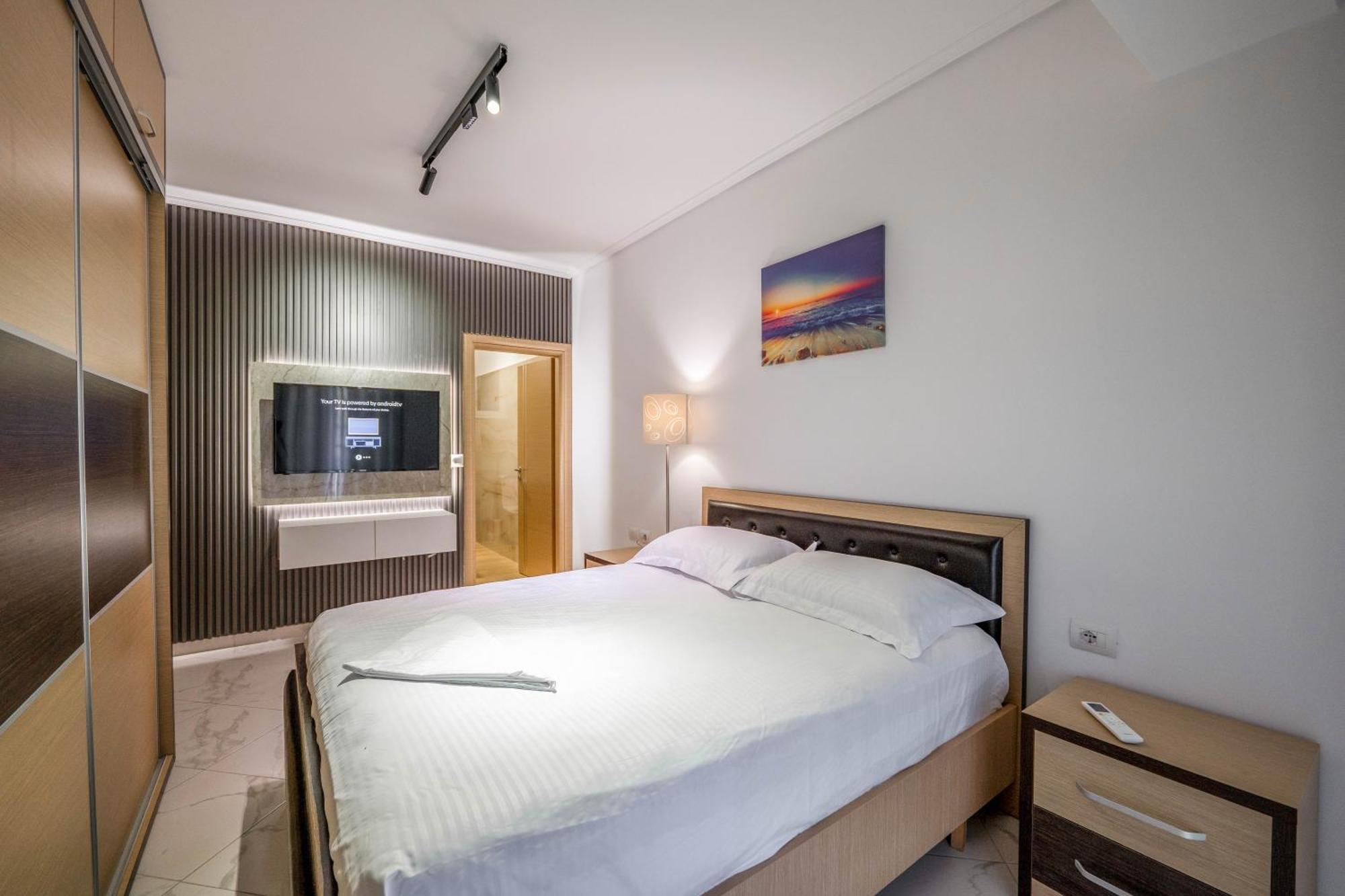 Mato Luxury Apartments Sarandë Buitenkant foto