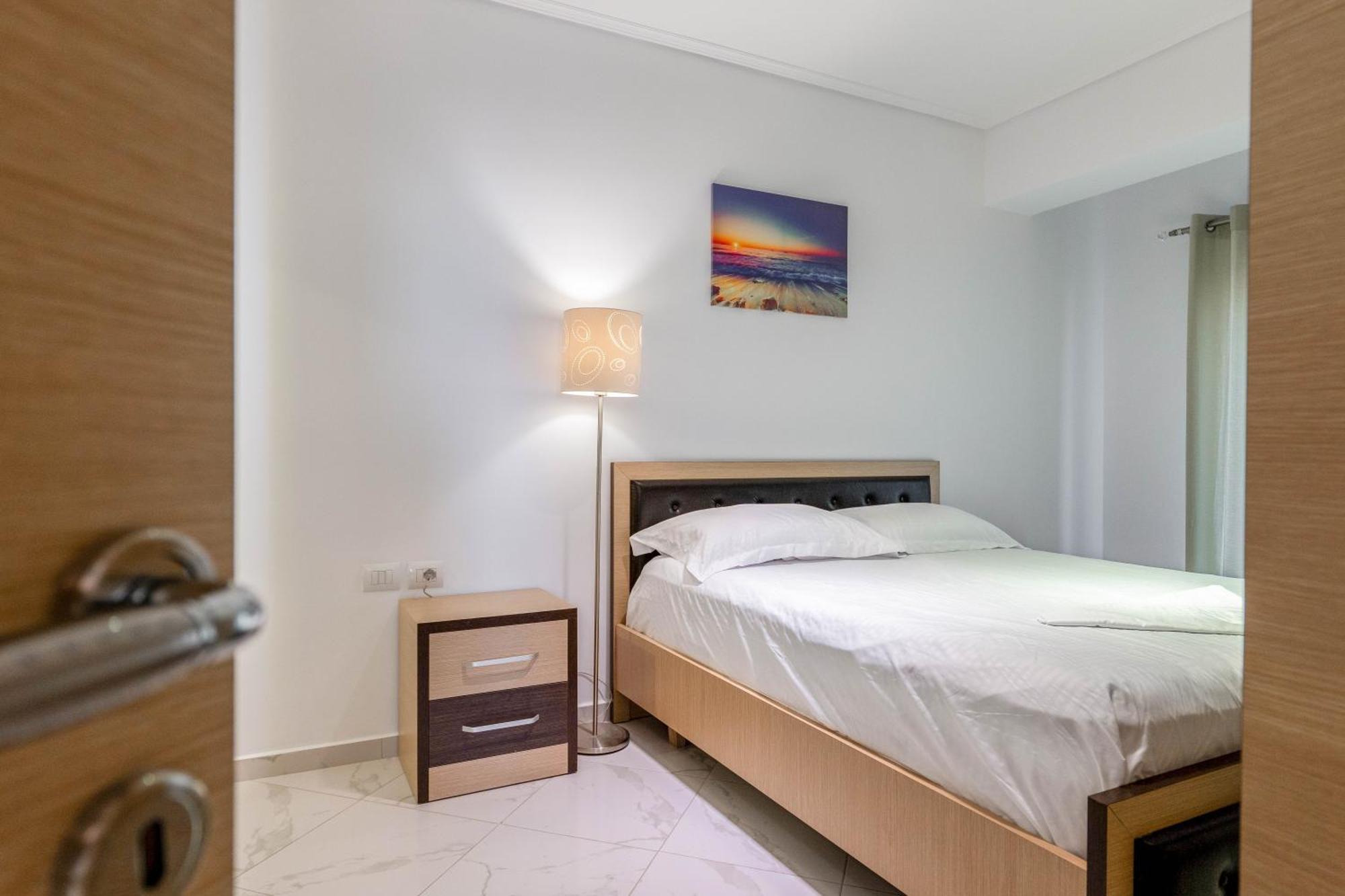 Mato Luxury Apartments Sarandë Buitenkant foto